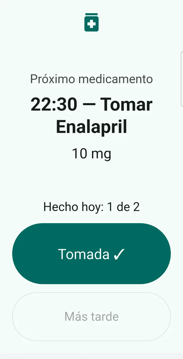 Modo sénior de DoseBuddy: un solo medicamento en letra muy grande con la hora de la toma, la foto del envase y dos botones a todo lo ancho, «Tomada» y «Más tarde».