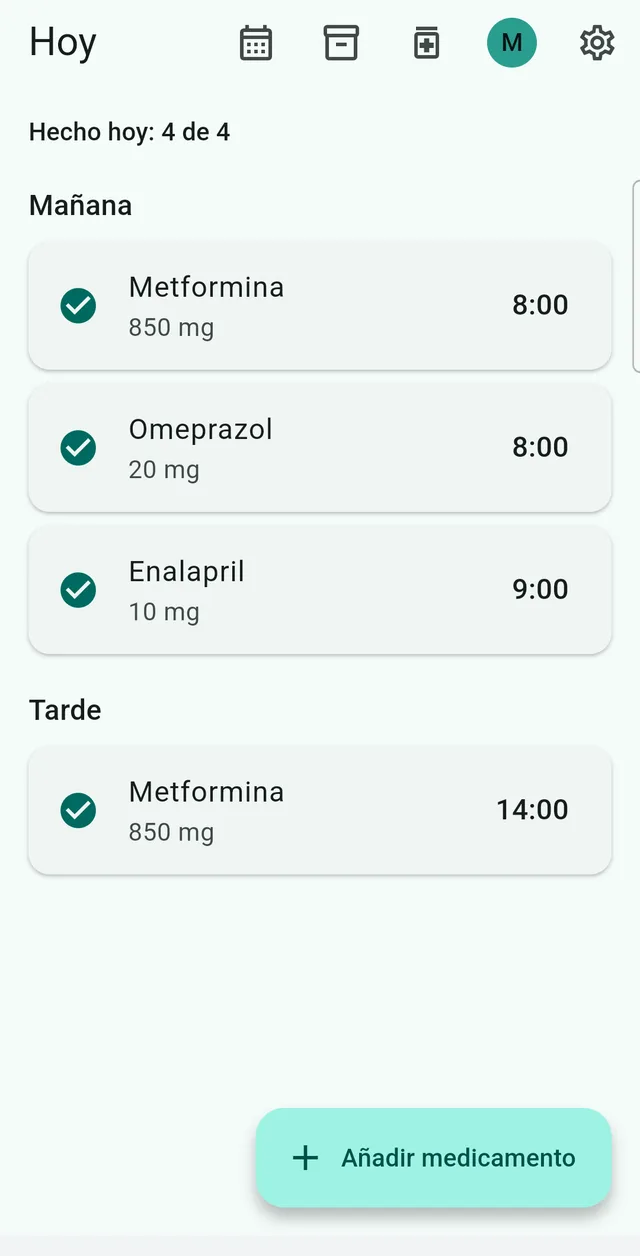 Pantalla Hoy de DoseBuddy con los medicamentos de la mañana y de la tarde, la hora de cada toma y una marca de verificación en las que ya se han tomado.